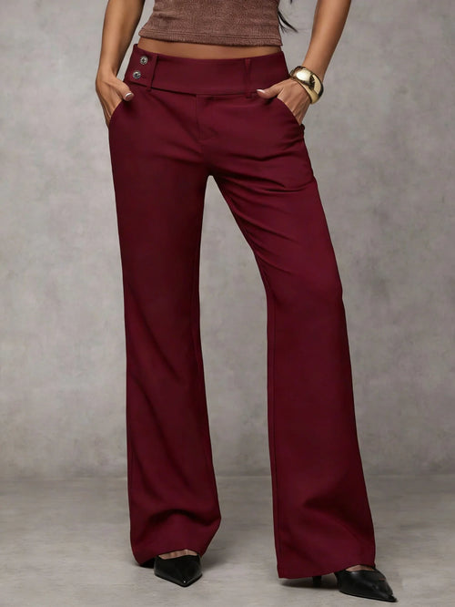 Duna Pantalones modernos de corte amplio en color burdeos, ideales para un look elegante y cómodo.